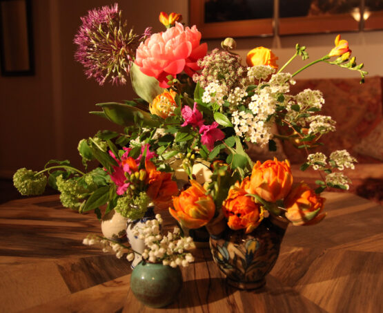 New Dutch Floral Burnout 🔥 Live now on skullandbones.com click the slink  link in profile 👆to get the direct link 🔗 to our site.